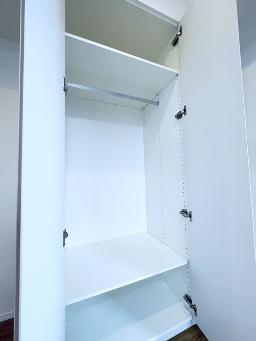 物件内観写真16　(収納)