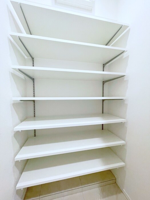 物件内観写真17　(靴箱)