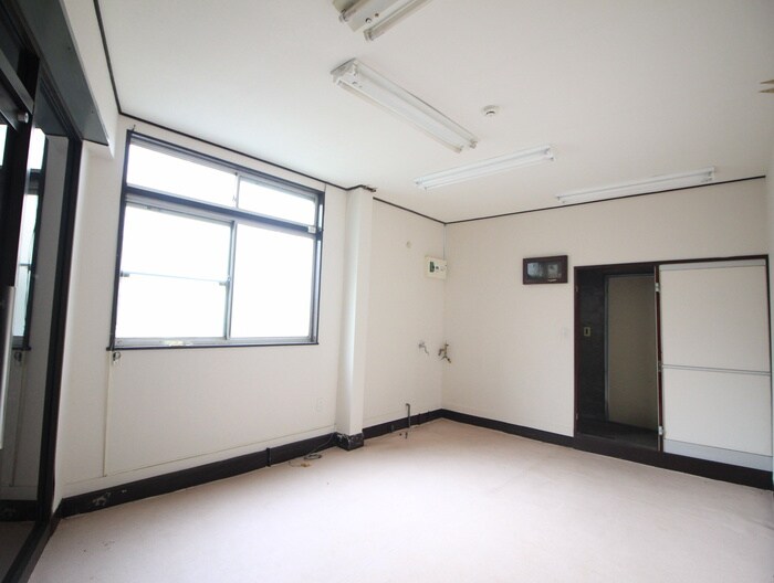 物件内観写真10　(内観写真)