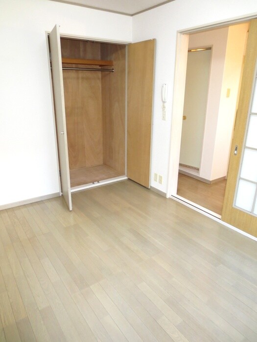 物件内観写真6　(収納)