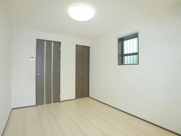 物件内観写真11　(内観写真)