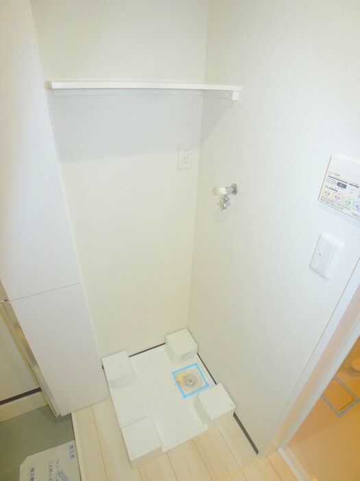 物件内観写真19　(洗濯機置場)