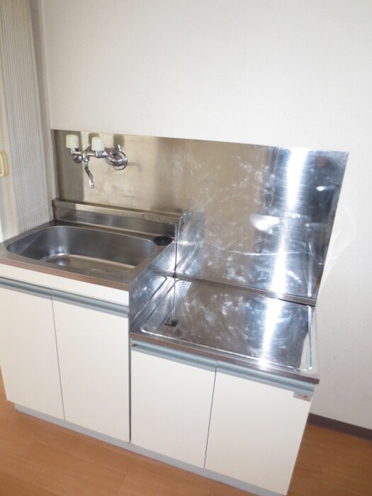 メゾンリバーサイドのキッチン