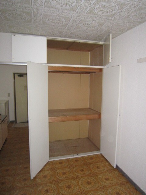 物件内観写真15　(収納)