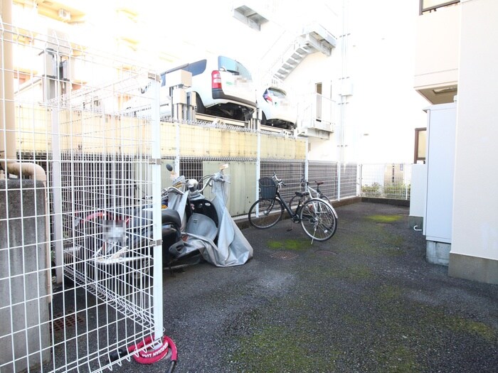 物件外観写真6　(建物設備)