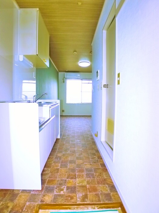 物件内観写真7　(玄関)