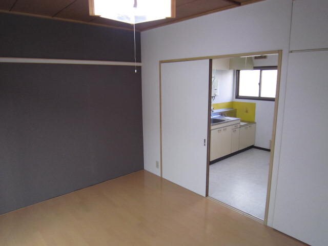 物件内観写真9　(居室)