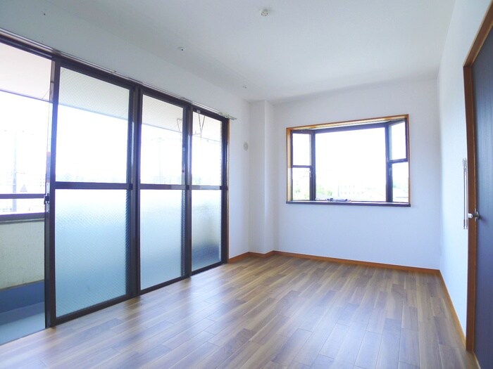 物件内観写真10　(居室)