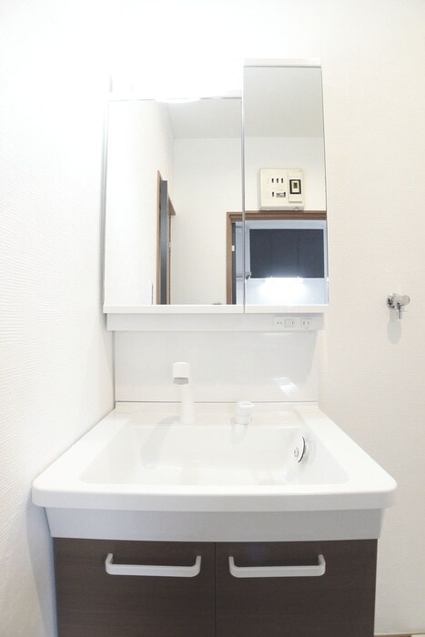 物件内観写真13　(洗面)