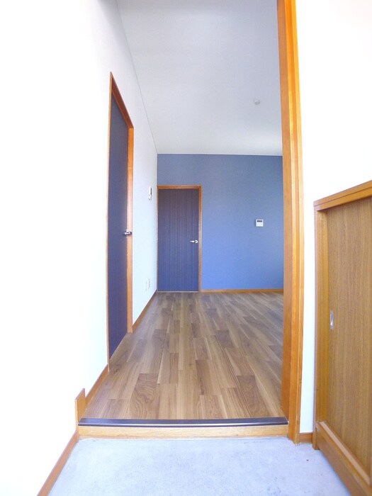 物件内観写真17　(玄関)