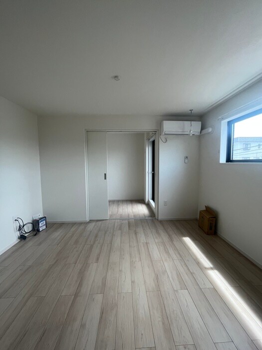 物件内観写真11　(居室)