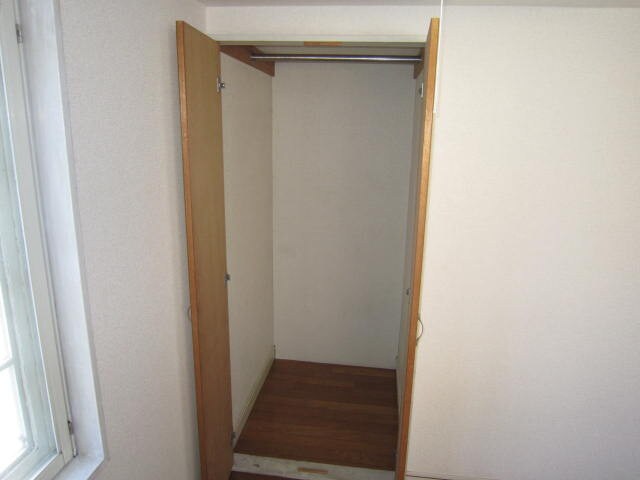 物件内観写真6　(収納)