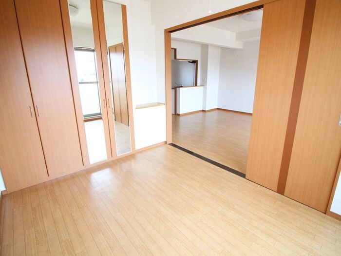 物件内観写真10　(居室)