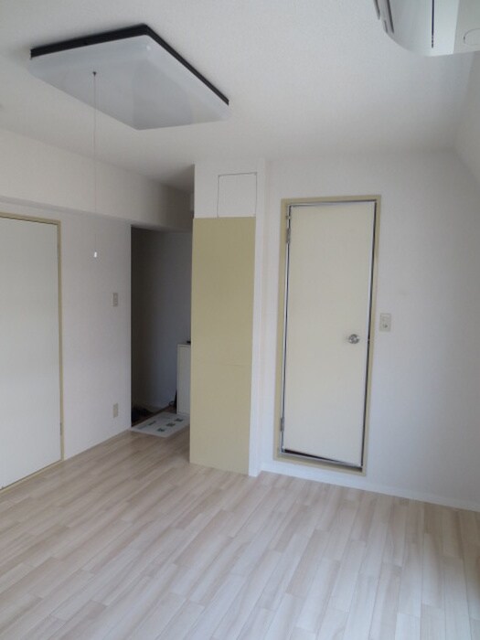 物件内観写真12　(居室)