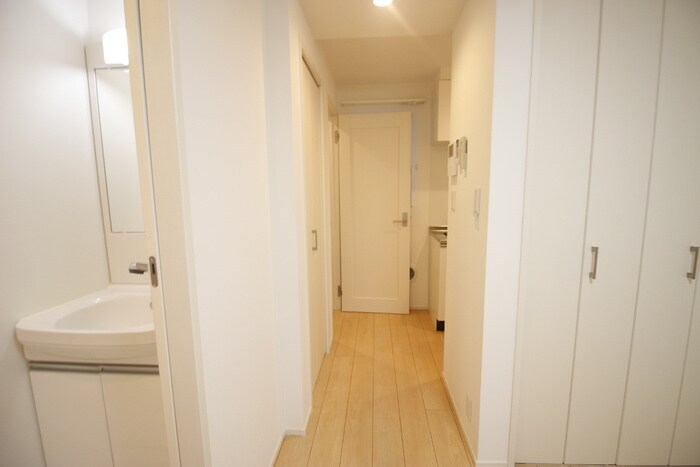 物件内観写真15　(廊下)