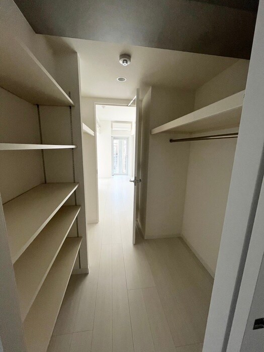 物件内観写真18　(収納)