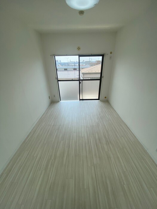 物件内観写真5　(居室)