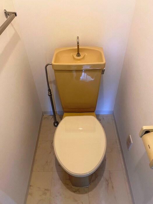 物件内観写真8　(トイレ)