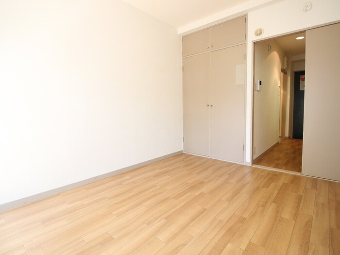 物件内観写真10　(居室)