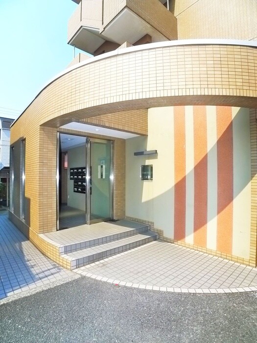 物件外観写真2　(駐輪場)