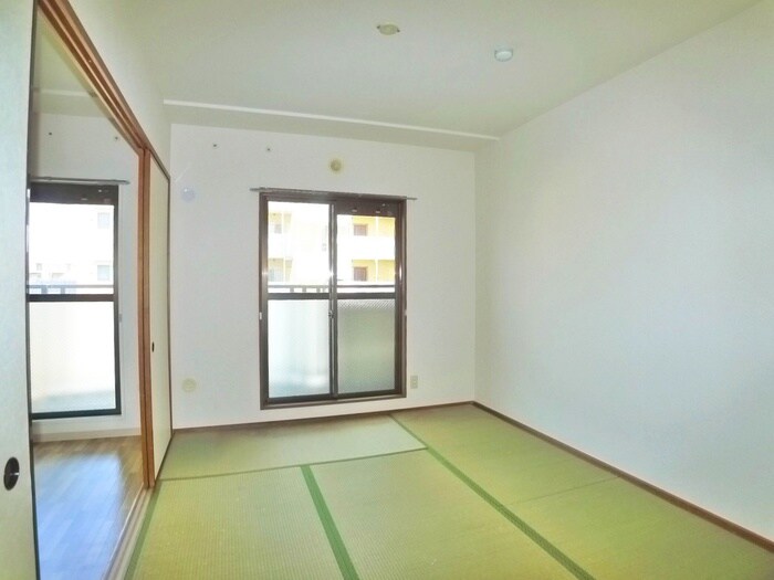 物件内観写真8　(居室)