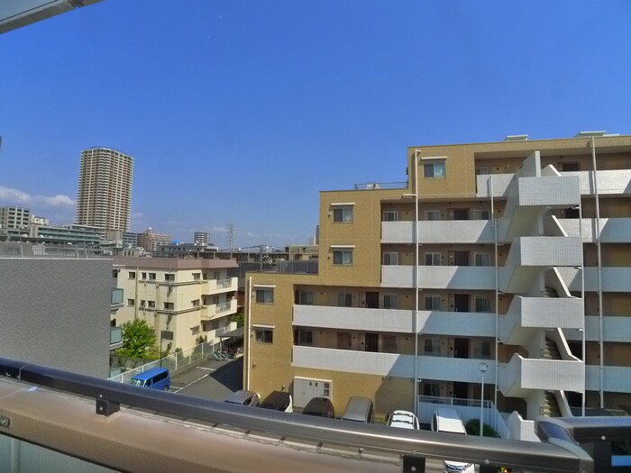 物件内観写真18　(室内からの展望)