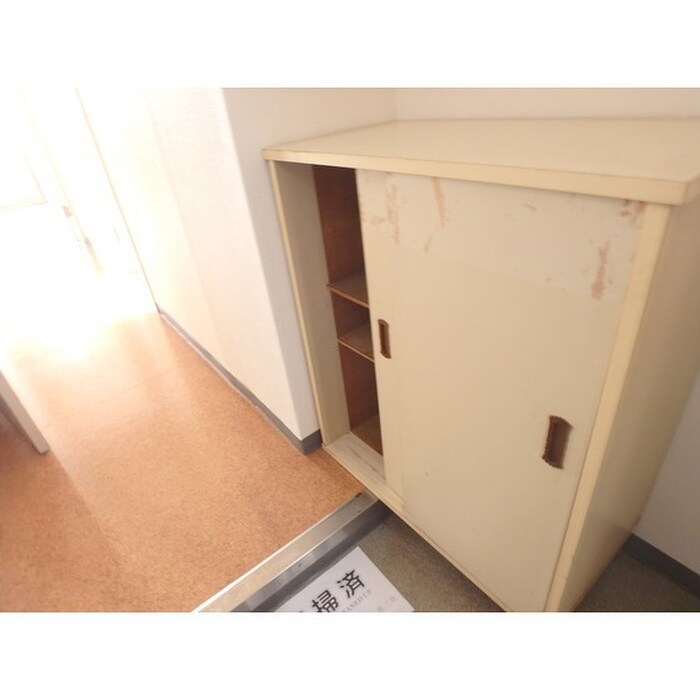 物件内観写真11　(靴箱)