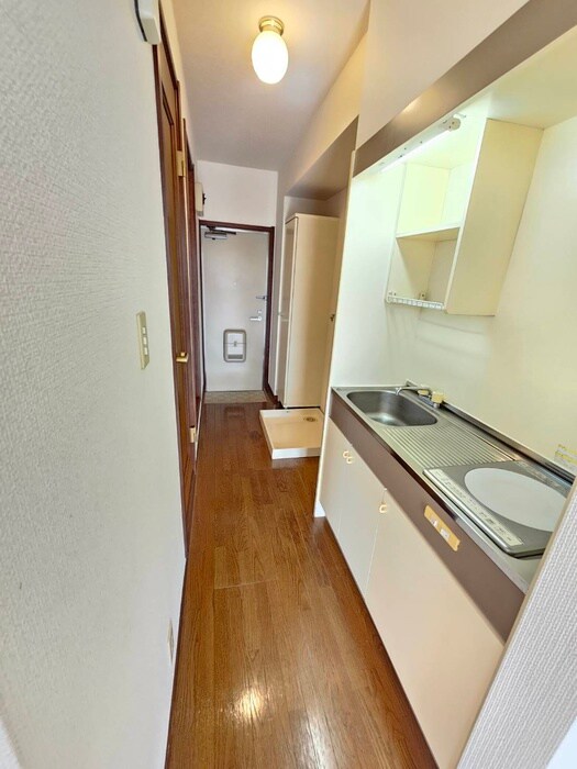 物件内観写真17　(廊下)