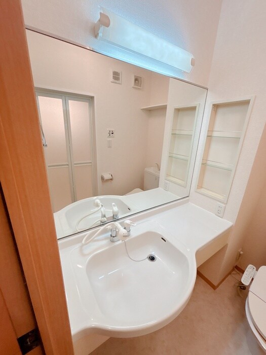 物件内観写真13　(洗面)