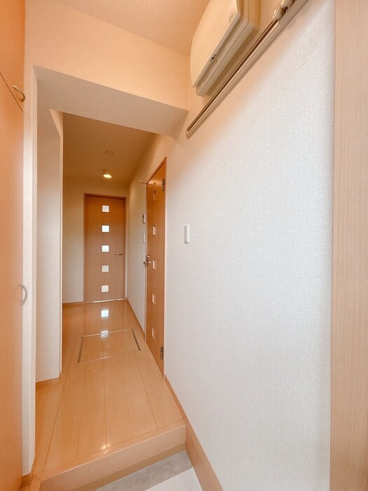 物件内観写真16　(廊下)