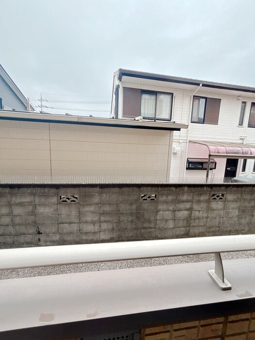 物件内観写真18　(室内からの展望)