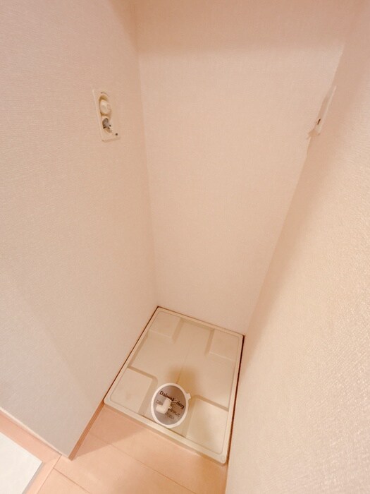 物件内観写真19　(洗濯機置場)