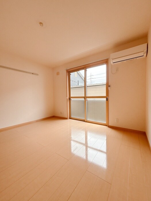 物件内観写真22　(居室)