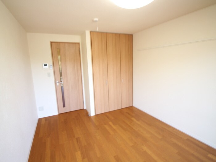 物件内観写真11　(室内からの展望)