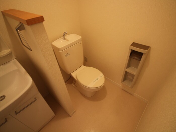 物件内観写真16　(トイレ)