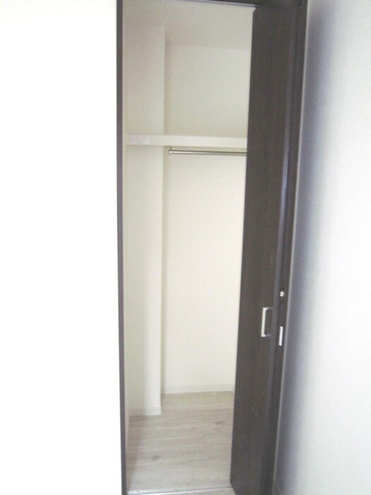 物件内観写真15　(収納)