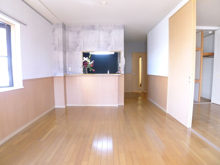 物件内観写真9　(居室)