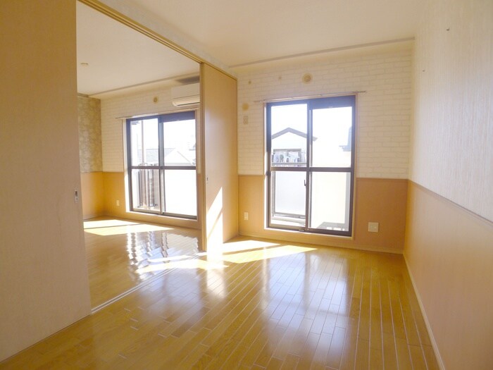 物件内観写真12　(居室)