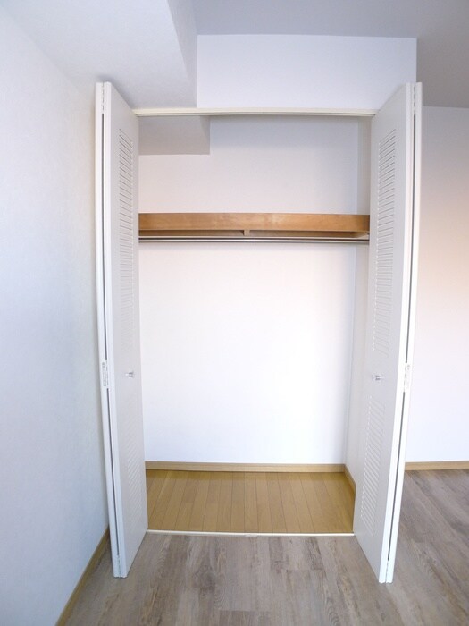 物件内観写真18　(収納)