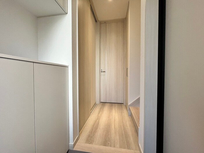 物件内観写真18　(廊下)