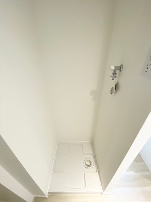 物件内観写真12　(洗濯機置場)