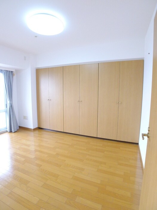 物件内観写真10　(居室)