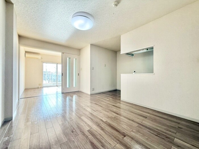 物件内観写真9　(居室)