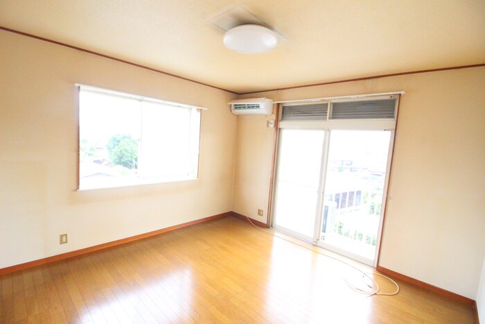 物件内観写真9　(居室)