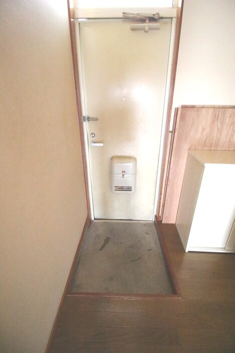 物件内観写真17　(玄関)