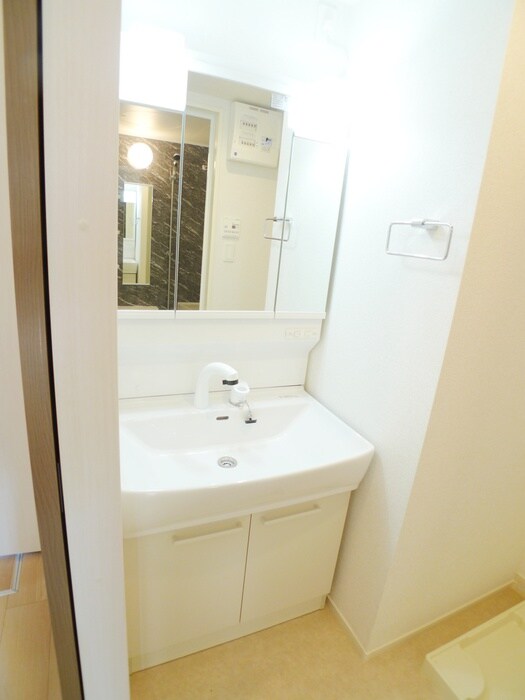 物件内観写真9　(洗面)