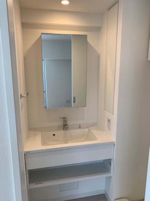 物件内観写真8　(洗面)