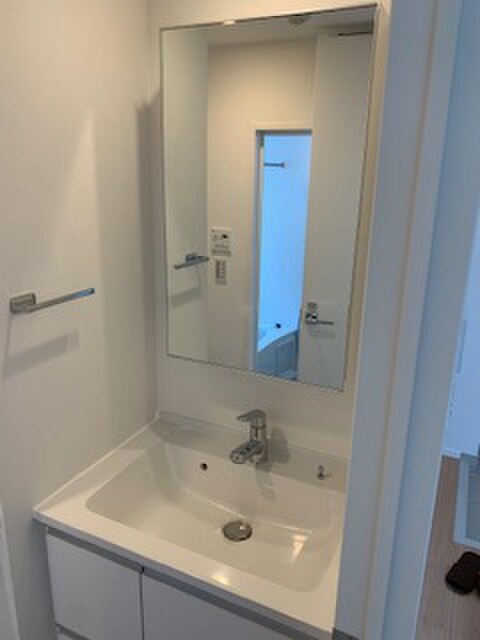 物件内観写真11　(洗面)