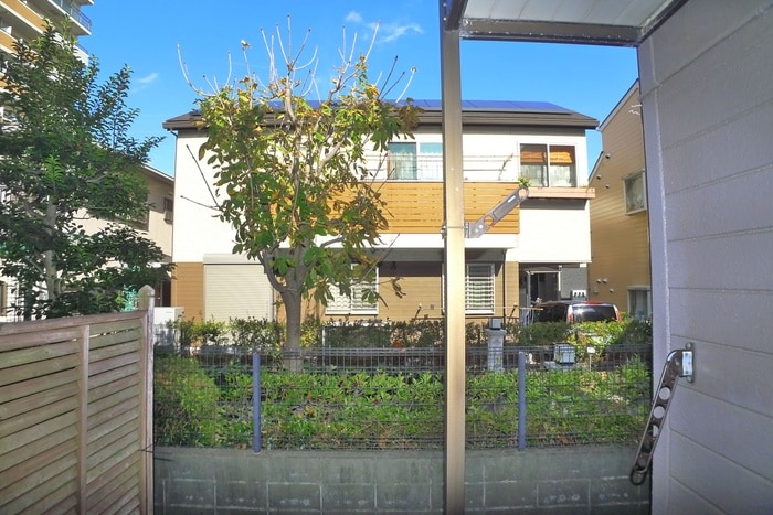 物件内観写真22　(室内からの展望)