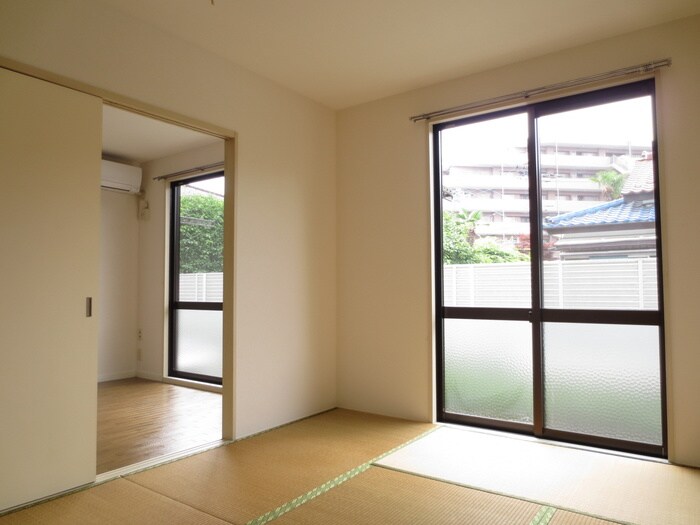 物件内観写真8　(居室)